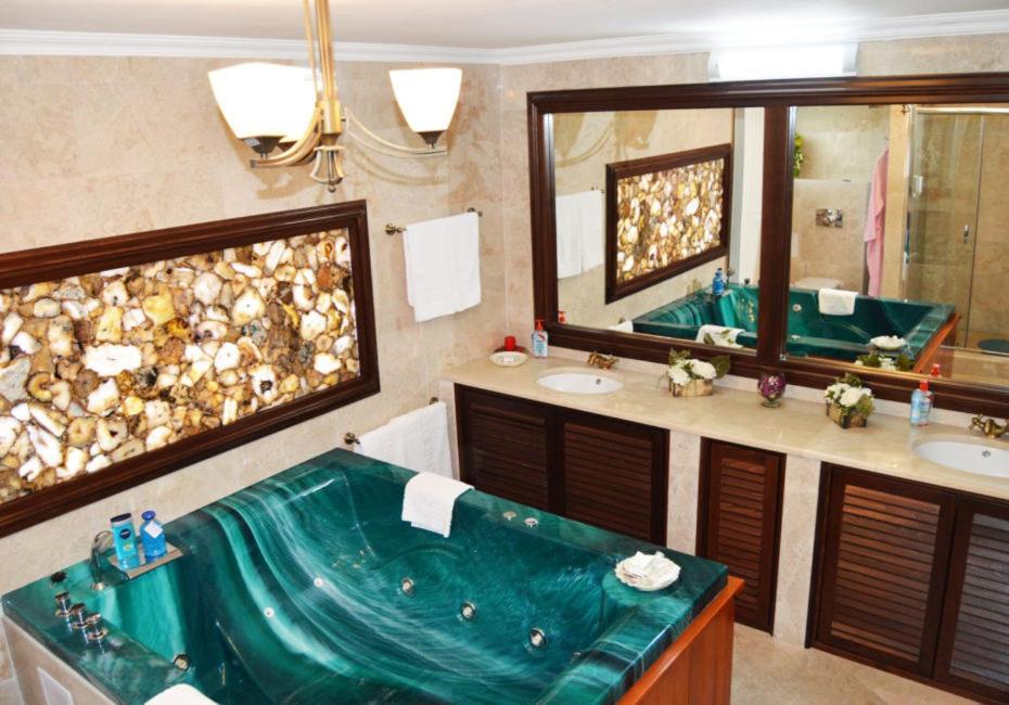 Puflene Resort 穆里吉奥尔 外观 照片